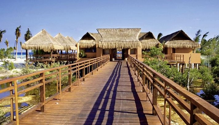 Grand Riviera Princess