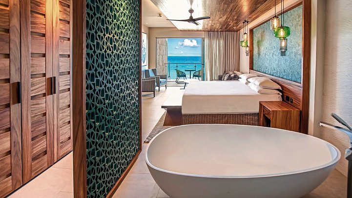 Palmaïa - The House of AïA - Oceanview King Suite with Bathtub
