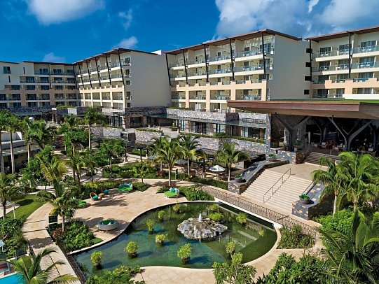 Dreams Natura Resort & Spa