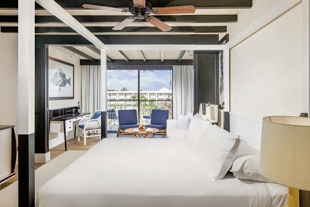 Ocean Riviera Paradise