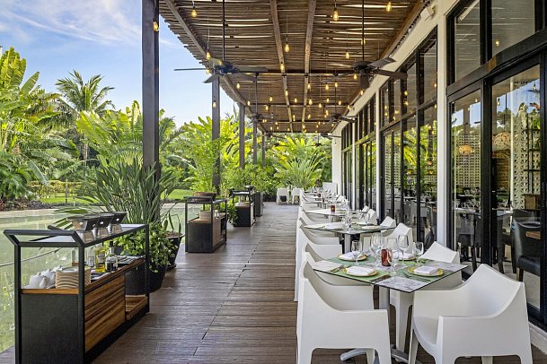 Ocean Riviera Paradise