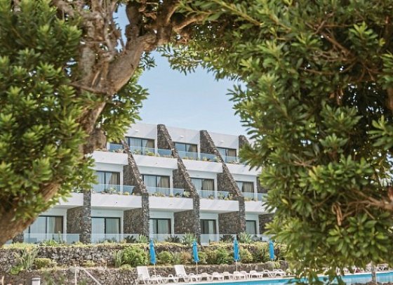 Caloura Hotel Resort