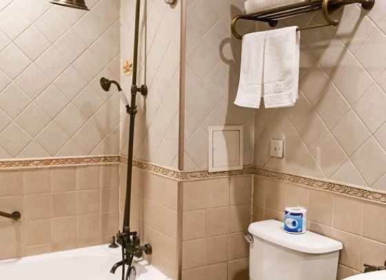Dong Fang Hotel - Wohnbeispiel Standard (Zimmercodierung UG1)
