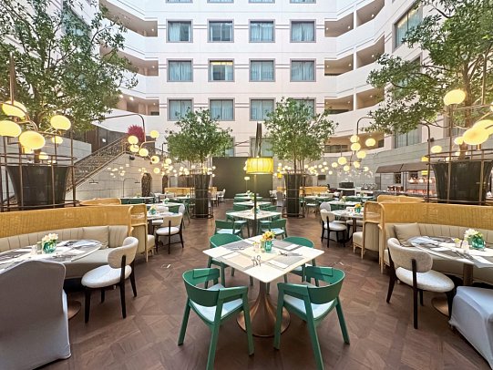 Howard Johnson by Wyndham Paragon Hotel Beijing