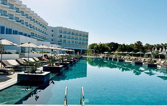 Cali Resort & Spa - Designed for adults by Louis Hotels