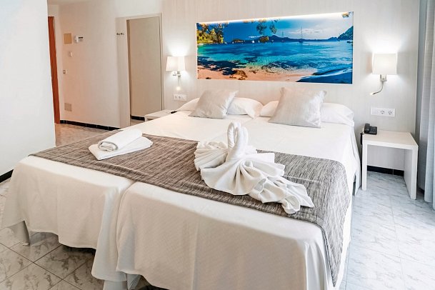 Amic Horizonte - Wohnbeispiel Doppelzimmer Premium Meerblick (Zimmercodierung DMM)