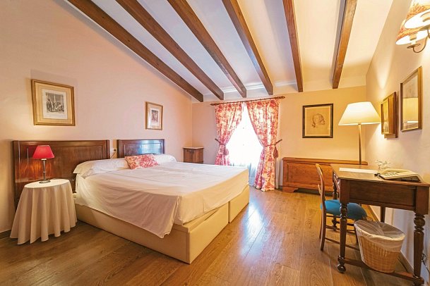 Rural S'Olivaret - Wohnbeispiel Doppelzimmer mit Terrasse (Zimmercodierung DS2)