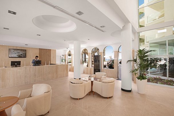 VIVA Golf Adults Only 18+