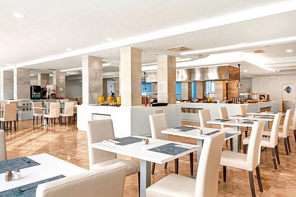 AluaSun Continental Park