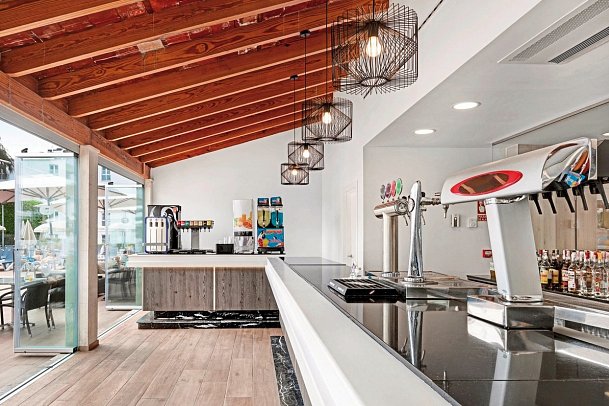 AluaSun Continental Park