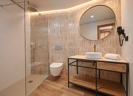 Grupotel Cala Marsal Nature Hotel - Beispiel Bad (Zimmercodierungen DB1, DBB, DBN & EB1)