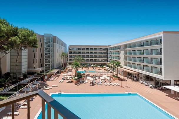 Aubamar Bali - Wohnbeispiel Doppelzimmer Poolblick (Zimmercodierung DBP)