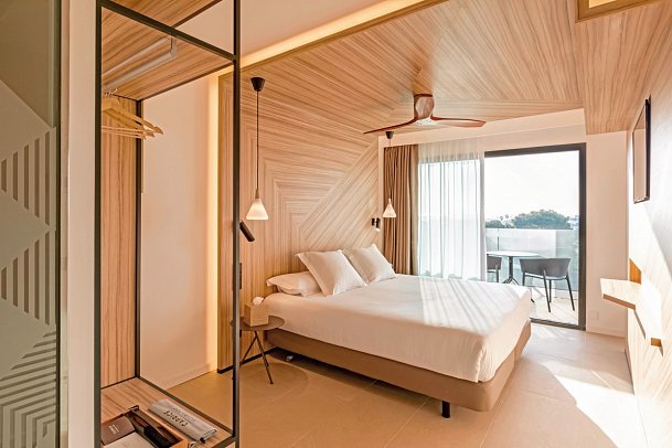 Bordoy Alcudia Port Suites - Wohnbeispiel Doppelzimmer Superior Poolblick (Zimmercodierung DSP)