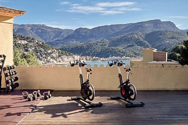 Bikini Island & Mountain Port de Sóller