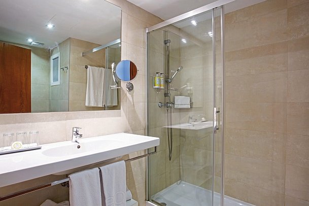 BQ Ca'n Picafort - Beispiel Bad (Zimmercodierungen DB1, DC1 & FB1)