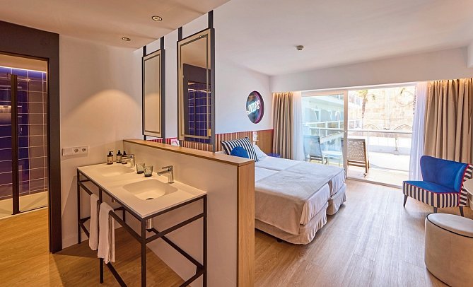 Universal Hotel Neptuno - Adults Only - Wohnbeispiel Doppelzimmer Superior seitl. Meerblick (Zimmercodierung DBN)