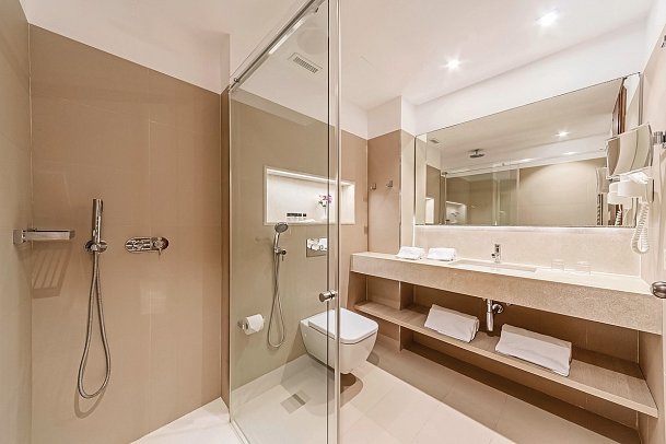 PortBlue Club Pollentia Resort & Spa - Beispiel Bad (Zimmercodierungen DB2, DB6, DB7 & DB8)