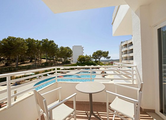 Alua Calviá Mallorca - Beispiel Balkon (Zimmercodierungen DB2 & DC2)