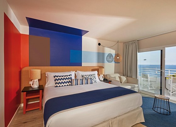 Alua Calviá Mallorca - Wohnbeispiel Doppelzimmer Premium frontaler Meerblick Preferred Club (Zimmercodierung DMM)
