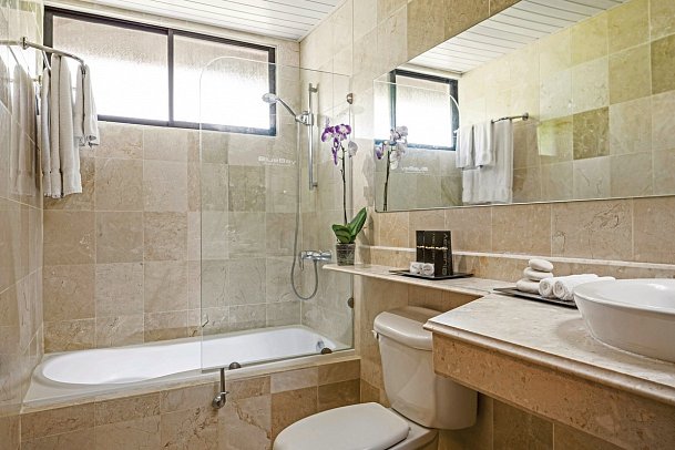 BlueBay Villas Doradas