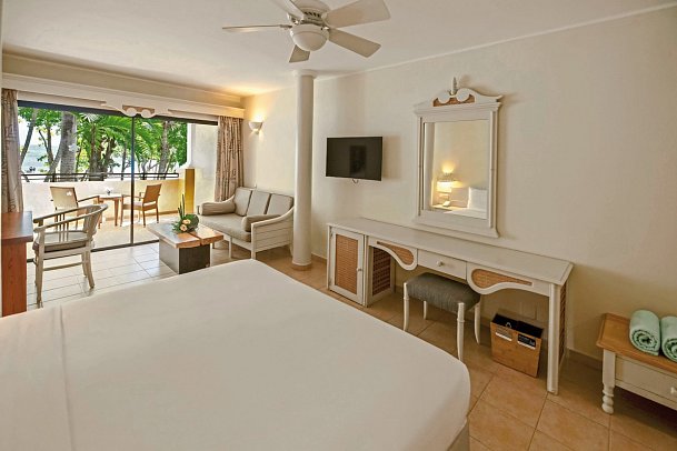 Iberostar Waves Costa Dorada - Wohnbeispiel Junior Suite Ocean Front (Zimmercodierung JBO)