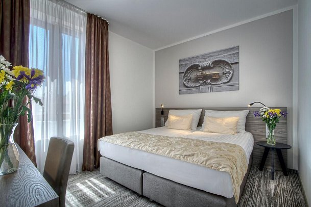 Hotel Páv - Wohnbeispiel Doppelzimmer (Zimmercodierung DB1)