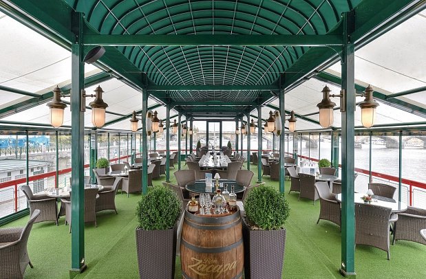 Botel Admiral