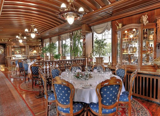 Botel Admiral