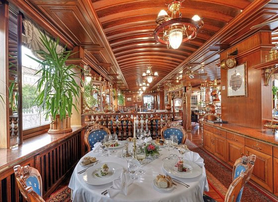 Botel Admiral