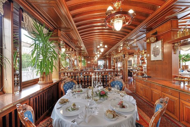 Botel Admiral