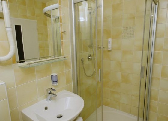 Hotel Petr - Wohnbeispiel (Zimmercodierung DB1)
