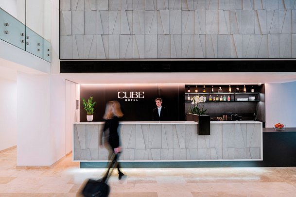 CUBE Hotel