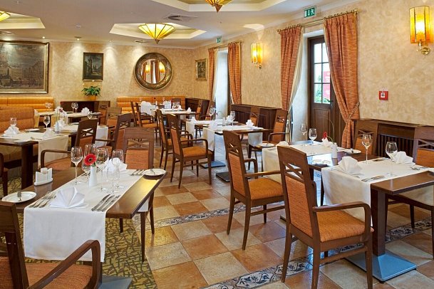Lindner Hotel Prague Castle