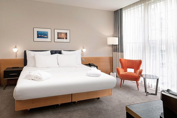 K+K Hotel Fenix - Wohnbeispiel Doppelzimmer Klassik (Zimmercodierung DB1)