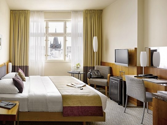 K+K Hotel Central - Wohnbeispiel Doppelzimmer Stadtblick (Zimmercodierung DG1)