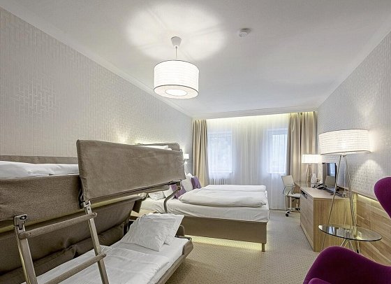 Pytloun Wellness Hotel Harrachov - Wohnbeispiel Familienzimmer Superior (Zimmercodierung FS1)