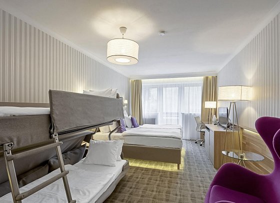 Pytloun Wellness Hotel Harrachov - Wohnbeispiel Familienzimmer Deluxe (Zimmercodierung FD1)