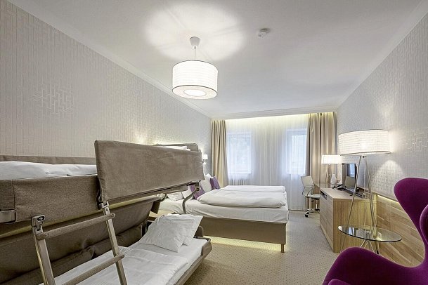 Pytloun Wellness Hotel Harrachov - Wohnbeispiel Familienzimmer Superior (Zimmercodierung FS1)