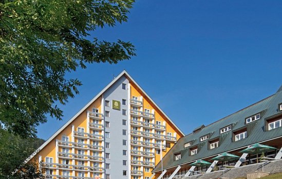 Pinia Hotel & Resort