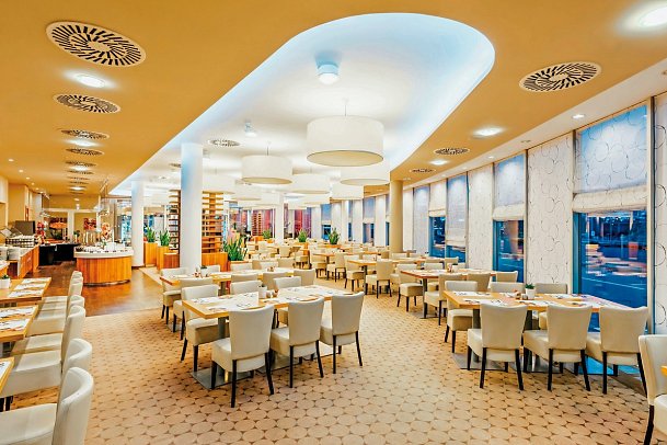 Aquapalace Hotel Prague