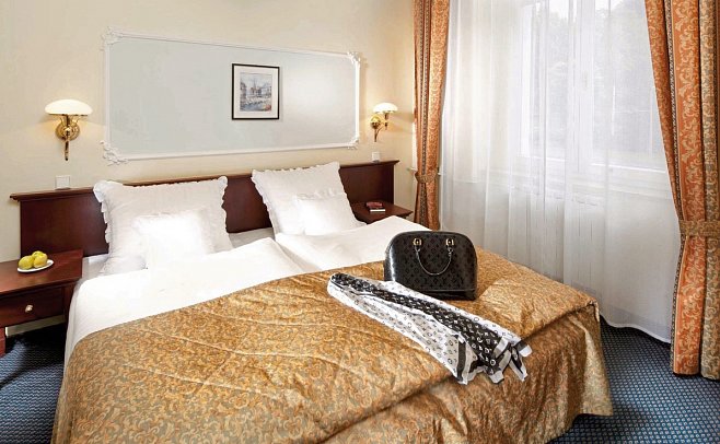 Excelsior - Wohnbeispiel Doppelzimmer Deluxe (Zimmercodierung DD1)