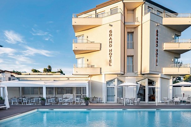 Grand Hotel