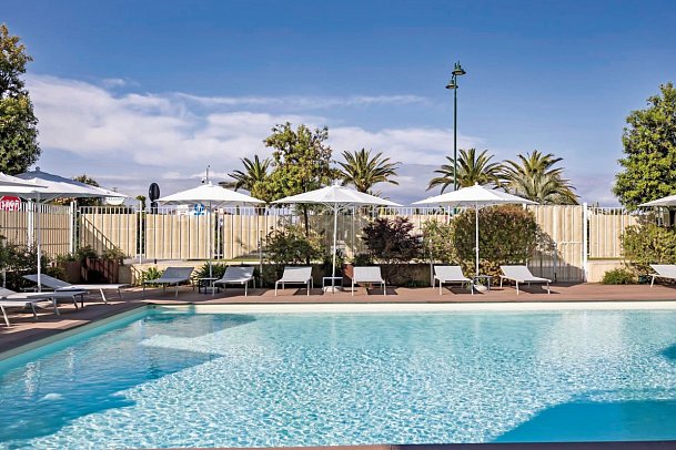 Grand Hotel
