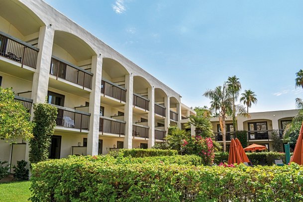 Palm Mountain Resort & Spa