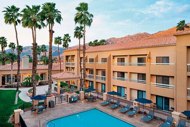 Courtyard by Marriott Palm Springs