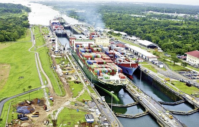 Panama & Costa Rica: Zwischen Palmen und Vulkanen - Gatún Schleusen, Panama-Kanal