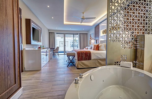 Royalton Bávaro Resort & Casino - Wohnbeispiel Luxury Junior Suite Swim Out (Zimmercodierung JB1)