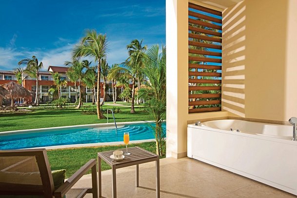 Breathless Punta Cana Resort & Spa - Wbsp. Xhale Club & Allure Junior Suite Swim Up (Zimmercodierung J1Q)