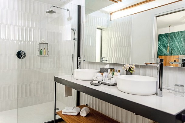 Dreams Flora Resort & Spa - Beispiel Bad Junior Suite (Zimmercodierungen JB1, JB3, J1M, J2M, J1P, J1Q & J2Q)