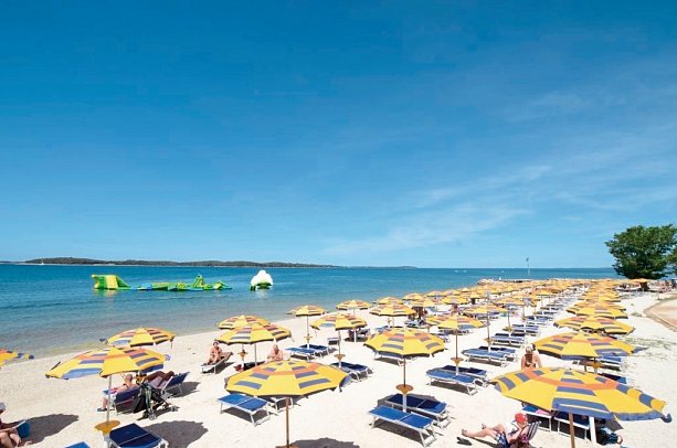 Bi Village Mobile Homes (by Happy Camp)